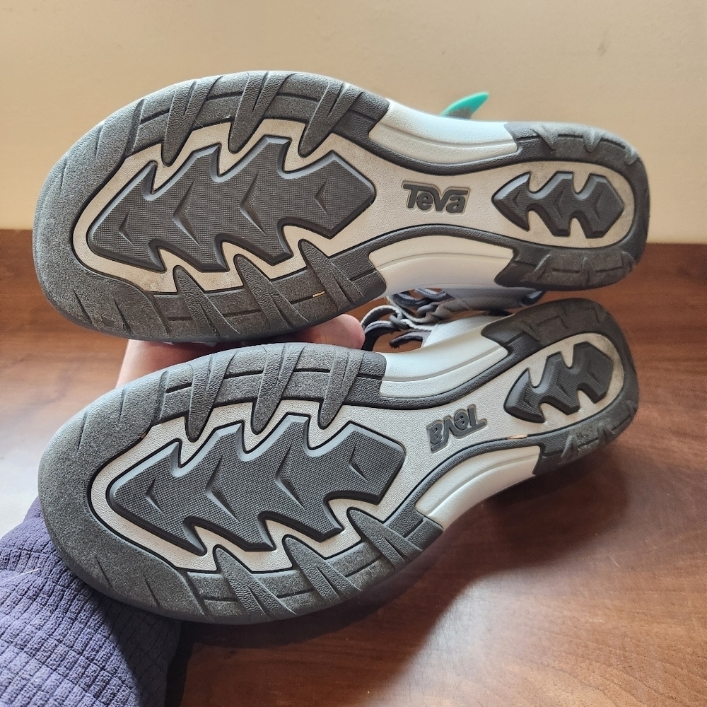 Teva Closed Toe Sandal Strappy Gray Comfort 9.5 - Picture 7 of 12